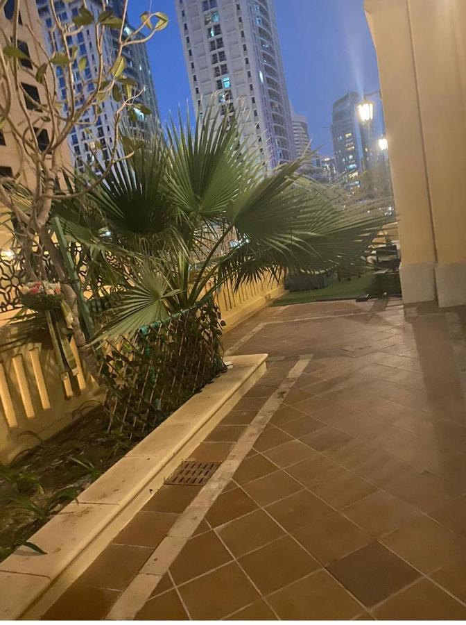 Auberge de jeunesse Alexandrina à Dubaï Extérieur photo