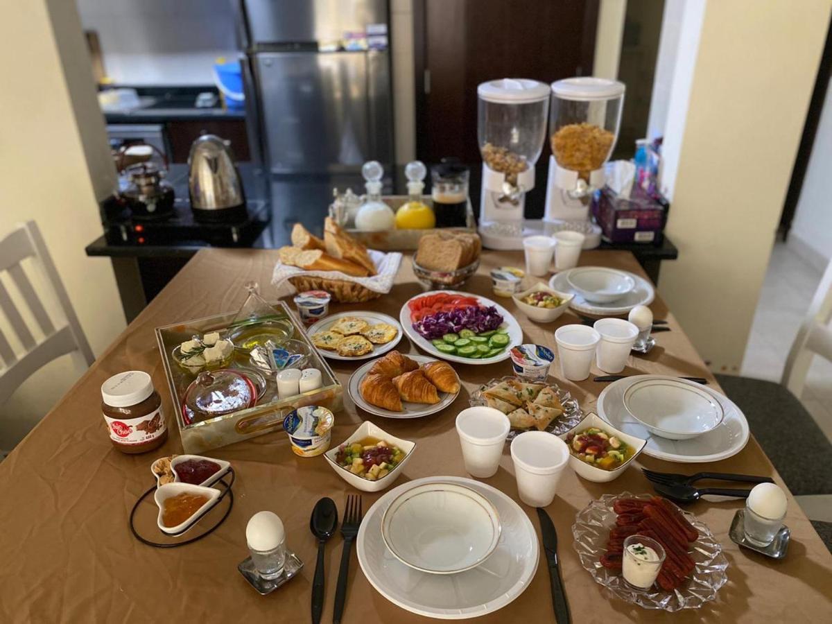 Auberge de jeunesse Alexandrina à Dubaï Extérieur photo