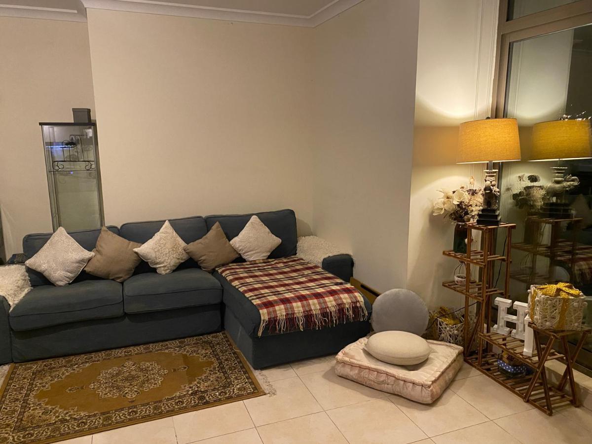 Auberge de jeunesse Alexandrina à Dubaï Extérieur photo